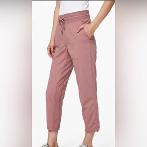 Lululemon athletica dance studio crop *25 red dust